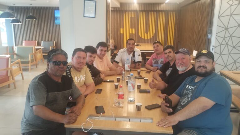 Importante reunión con compañeros del Puerto de Caleta Paula