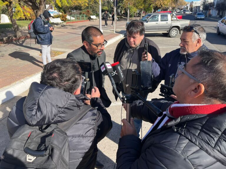 LA FEPA HACE UN LLAMADO AL SECTOR POLÍTICO DE PUERTO ROSALES PARA DEFENDER EL TRABAJO DE LOS ESTIBADORES ANTE EL AVASALLAMIENTO DE LA COMPAÑÍA OILTANKING